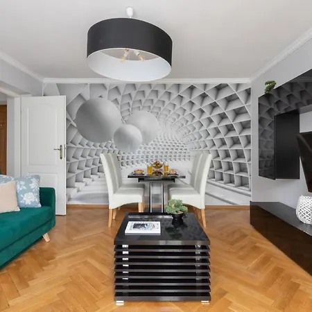 Rent Like - Hoza 38 Varşova